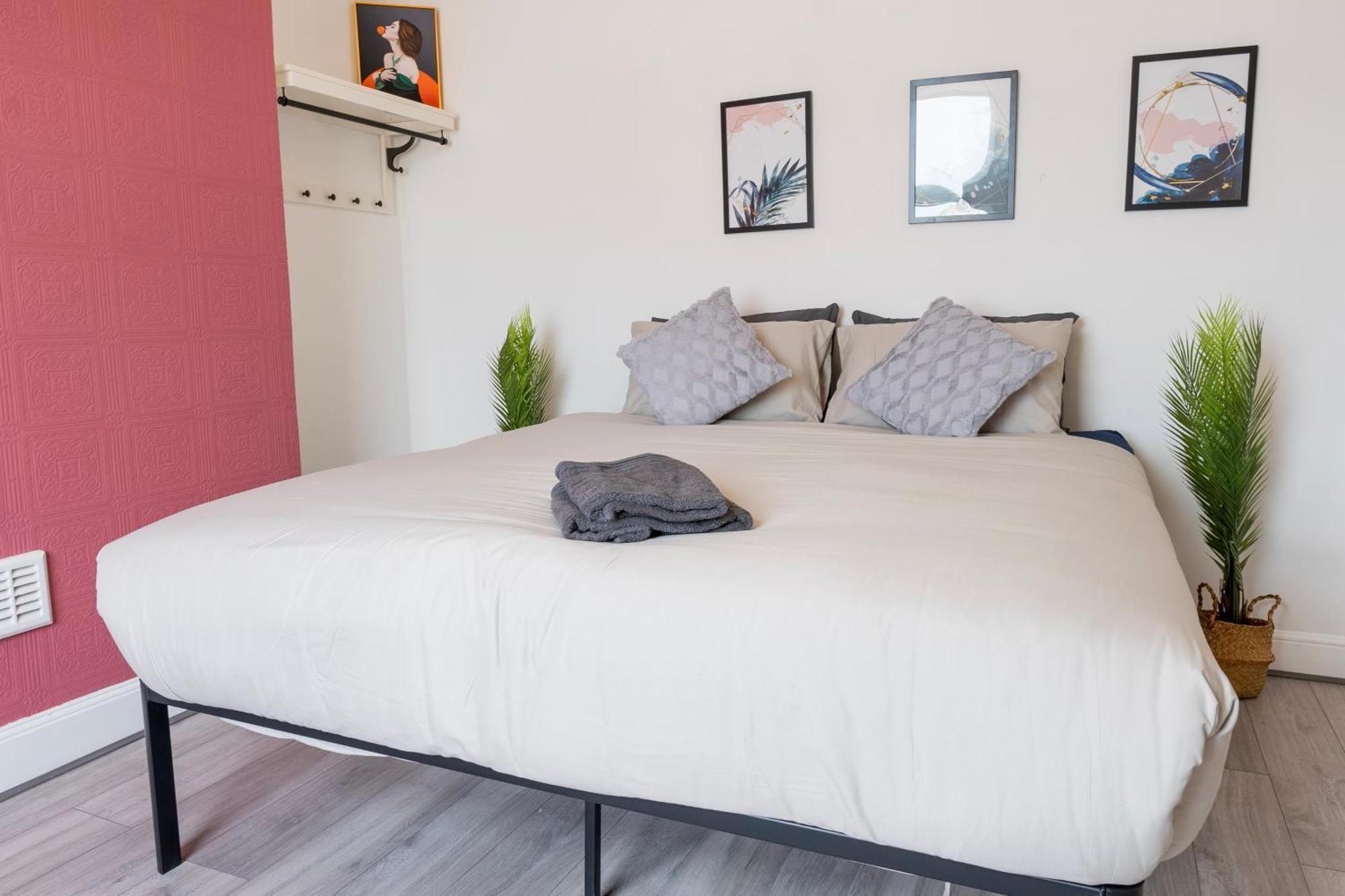 5C- Stylish Urban Retreat - Spacious 2 Bed Flat Лондон Екстериор снимка