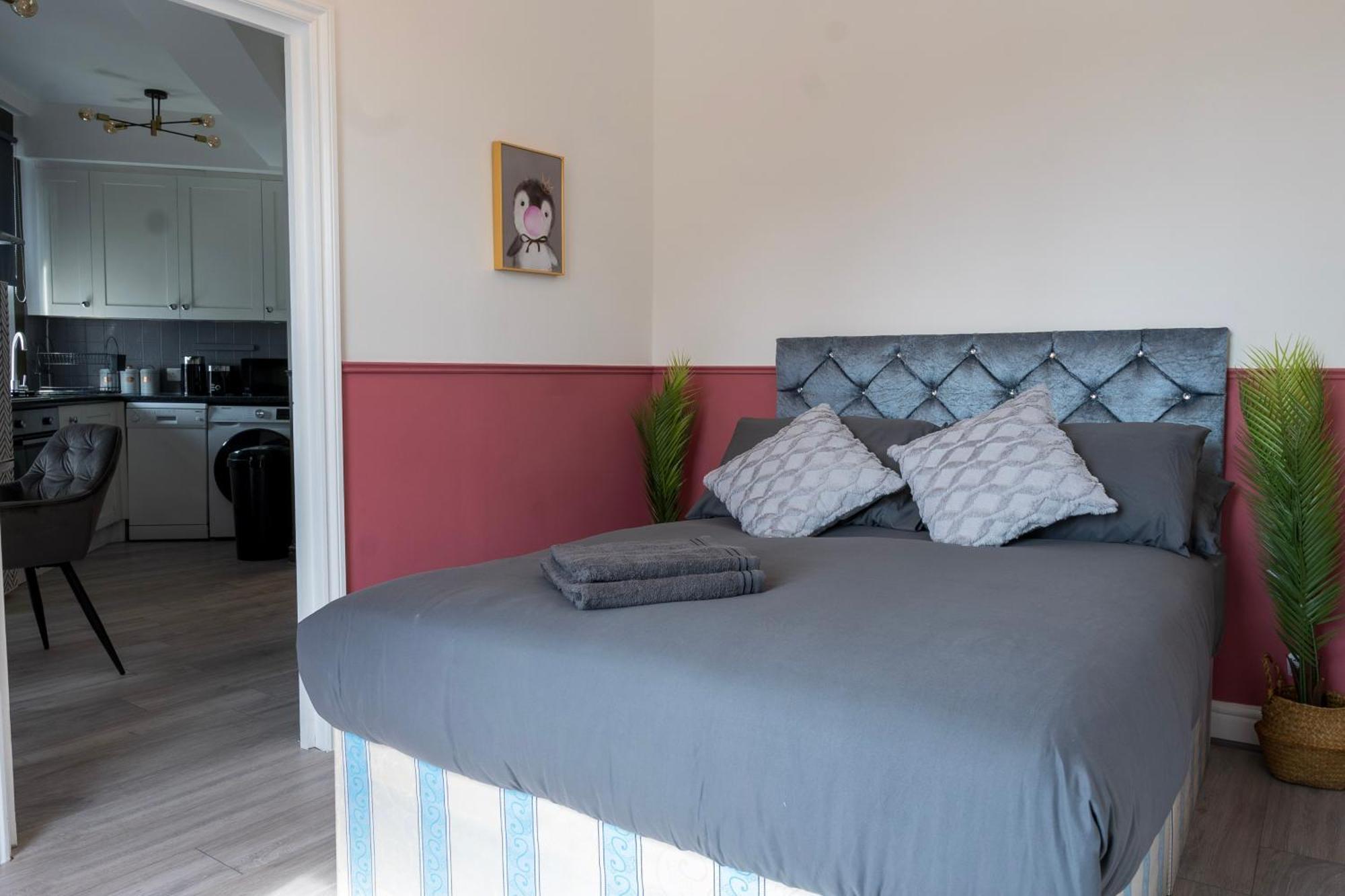 5C- Stylish Urban Retreat - Spacious 2 Bed Flat Лондон Екстериор снимка